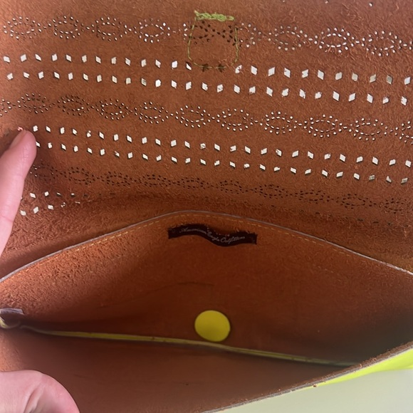 American Eagle Outfitters Neon Yellow Green Clutch - Picture 6 of 6